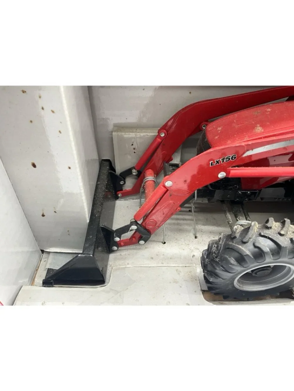 Ertl Britains Case IH Maxxum  MXU125 with  Loader #14259 NIB 1/16 Scale